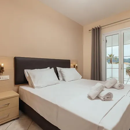 Szálloda Yakinthos 3*