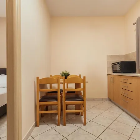 Yakinthos 3* Laganas