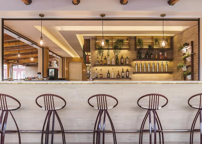 Hotel Yakinthos Laganas