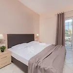 Yakinthos 3* Laganas