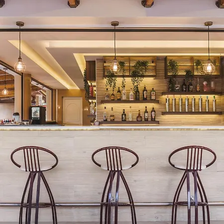 Hotel Yakinthos Laganas