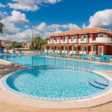 Yakinthos Hotel 3*