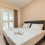 Yakinthos 3*