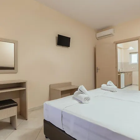 Yakinthos 3* Laganas