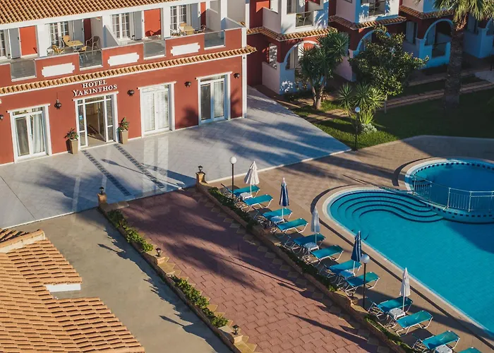Yakinthos Hotel 3*